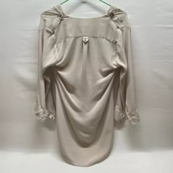 Express Blouse Ladies XS V-Neck 3/4 Sleeve Tunic Beige Lightweight High-Low Hem - Picture 10 of 12